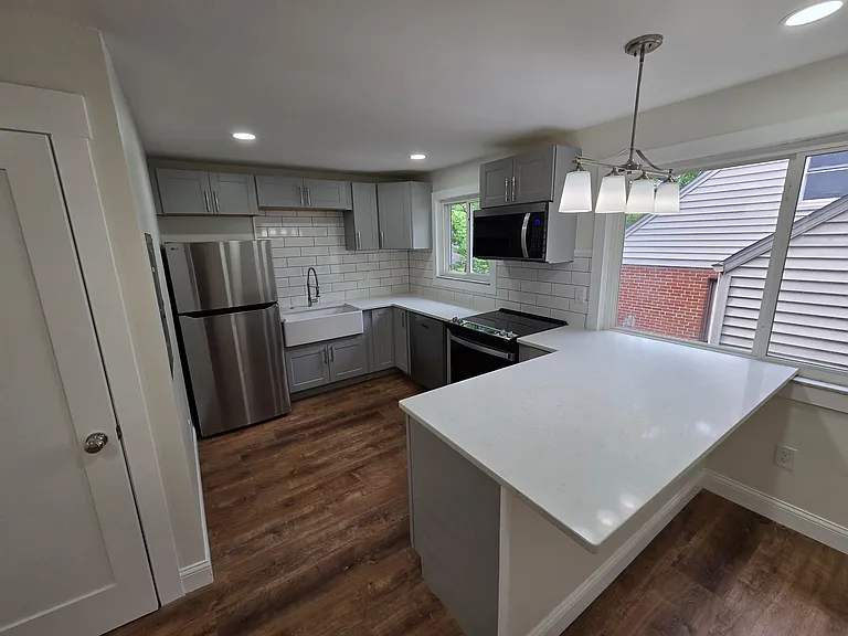 6305 Englewood Ave #1 — Photo 16