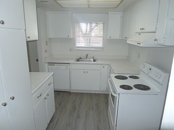 2nd image of 1815 Wildbrook Ct APT C