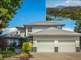 416 Arbor Pl, Redding, CA 96001