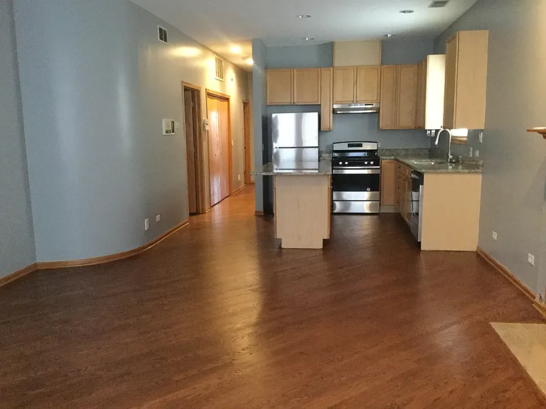 1712 W Pierce Ave #1 — Photo 1