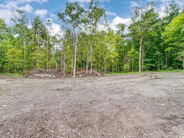 18450 Hand Rd, Huntertown, IN 46748