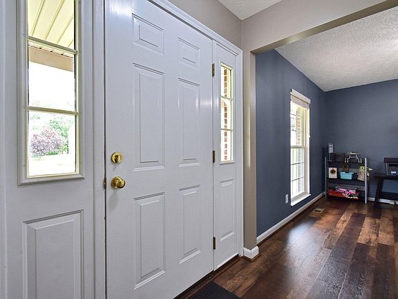5th image of 6361 Pembroke Dr