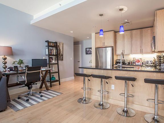 3rd image of 181 Essex St #404