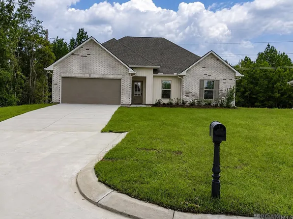 23661 Sweetbriar Ct, Denham Springs, LA 70726