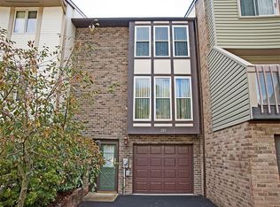 205 Timber Dr, Trafford, PA 15085