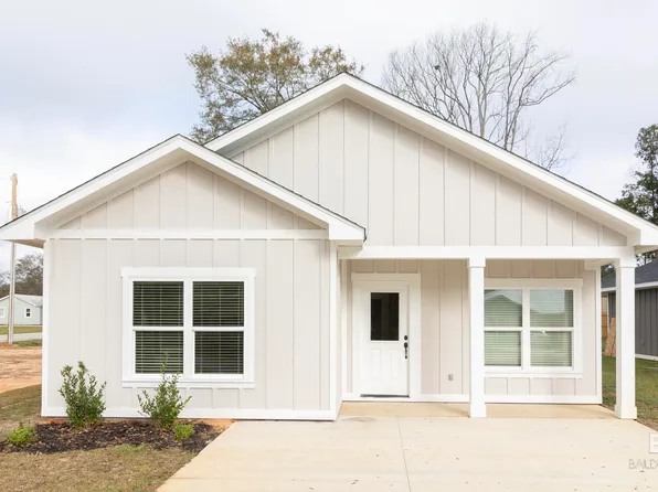 18143 Hoiles St, Robertsdale, AL 36567