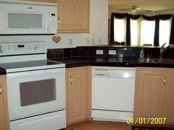 2nd image of 19 Galemont Dr