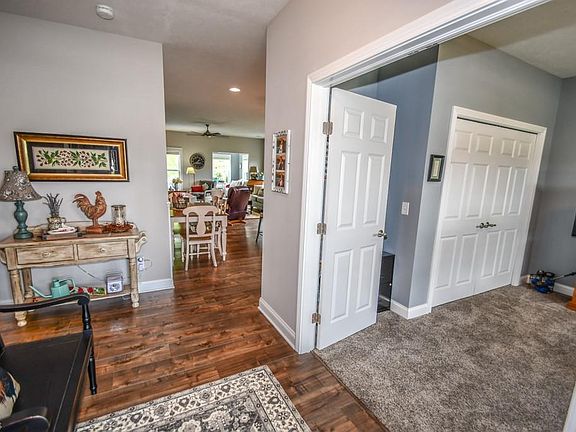 5th image of 9229 Woodland Blue Dr