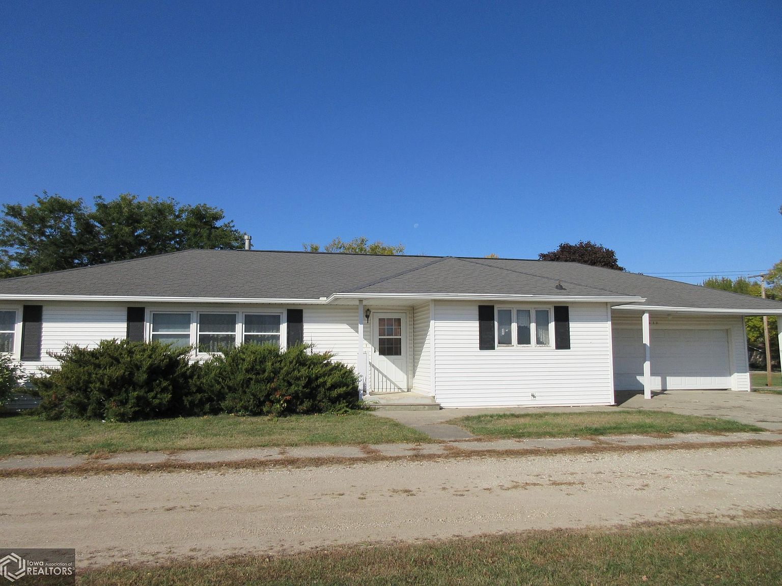 211 Highway 15, Fenton, IA 50539 Zillow