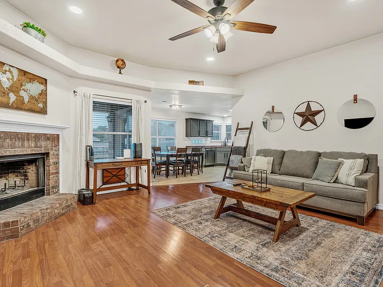 221 Cedar Ridge Dr — Photo 18