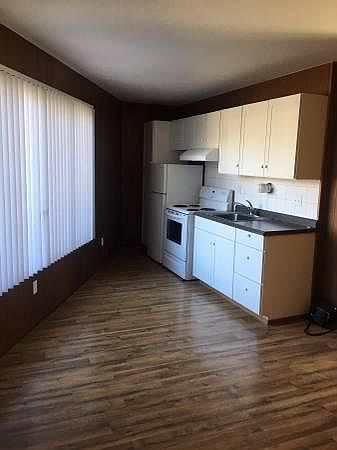 1st image of 300 E Cotati Ave