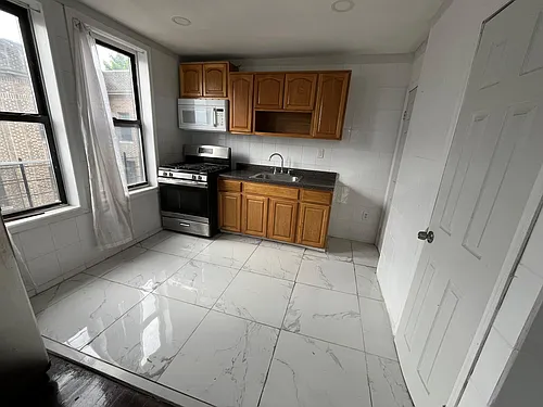 49 Milford Ave #10 Photo 1