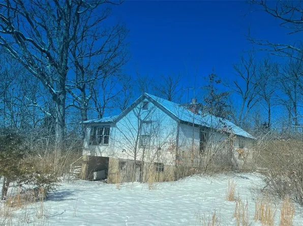 1049 Saint Marys Rd, Villa Ridge, MO 63089