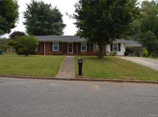 534 Glendale Dr, Statesville, NC 28677