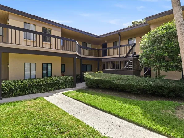 2685 Sabal Springs Cir APT 105, Clearwater, FL 33761