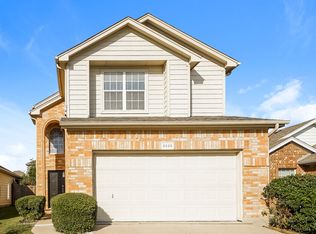 6529 Regina Dr, Fort Worth, TX 76131