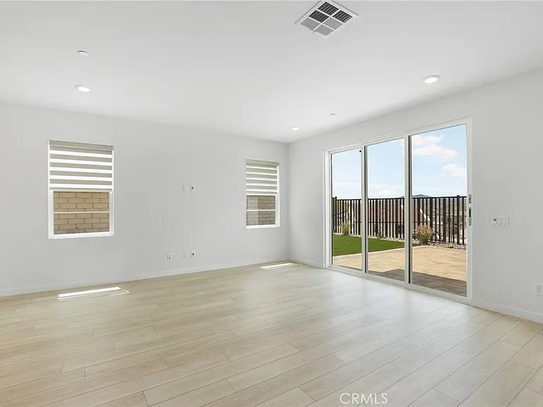 27273 Debut Pl — Photo 14