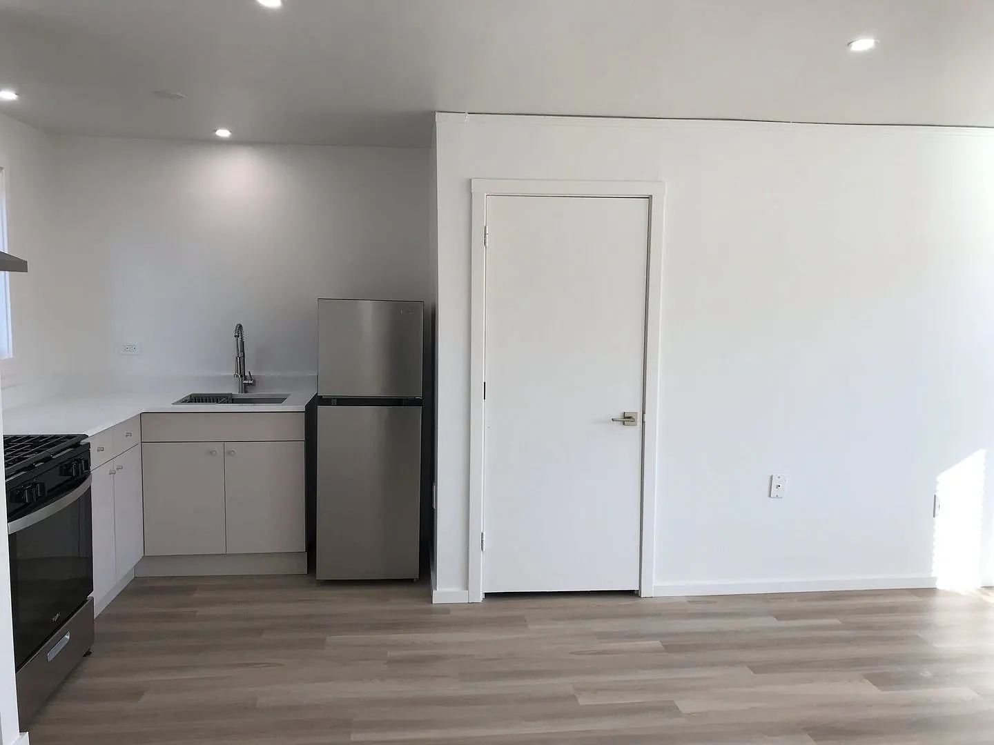 Gold Street Apartments 2 — Photo 3