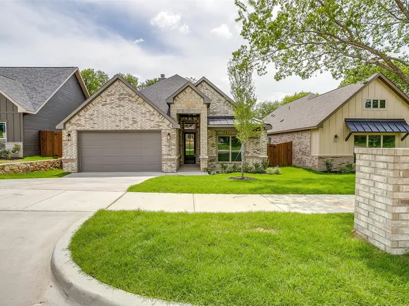 3221 NW 25th St, Fort Worth, TX 76106
