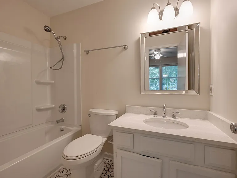 2604 Belcourt Ave #B — Photo 22