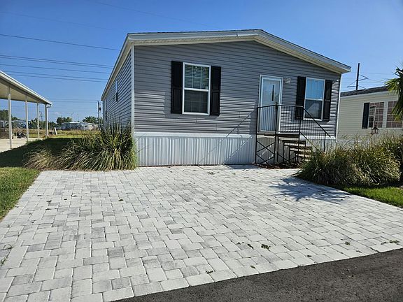 2nd image of 16900 Slater Rd #210