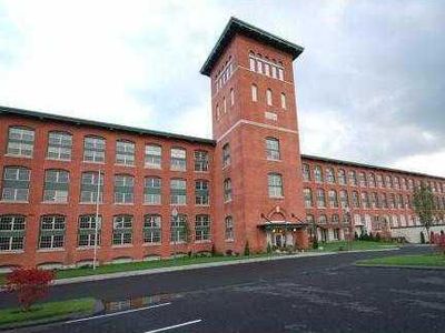 1 Tupperware Dr Unit 315, North Smithfield, RI, 02896