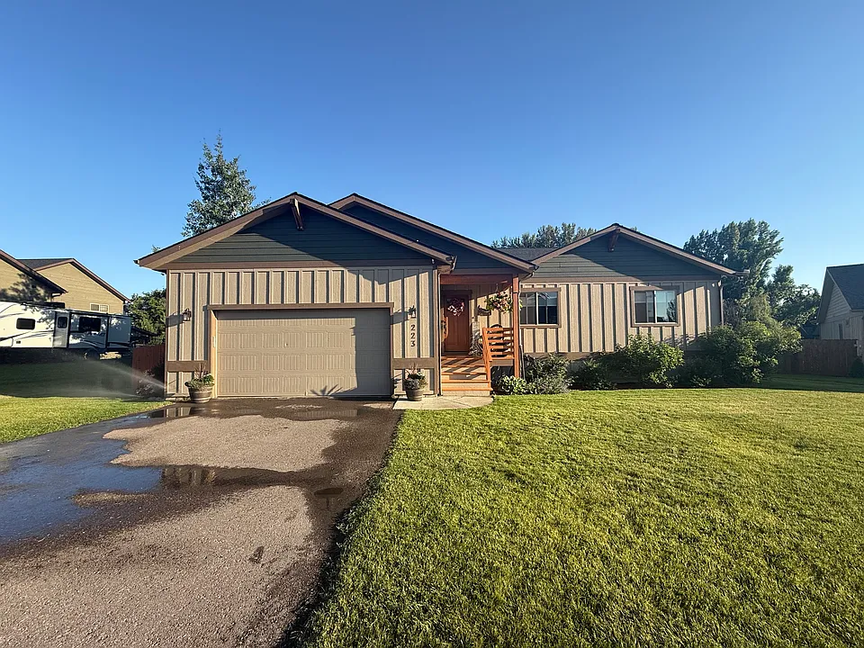 223 Kara Dr