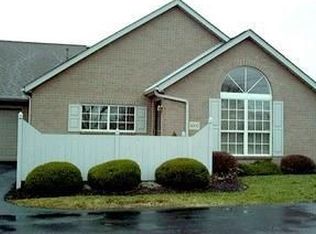 4900 Meadow Run Dr, Hilliard, OH 43026