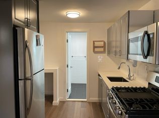 15 Chester Ct APT 3, Brooklyn, NY 11225
