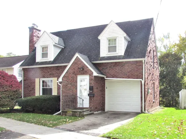 2712 William St, Endicott, NY 13760