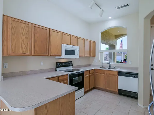 9718 W MOUNTAIN VIEW Road, Peoria, AZ 85345