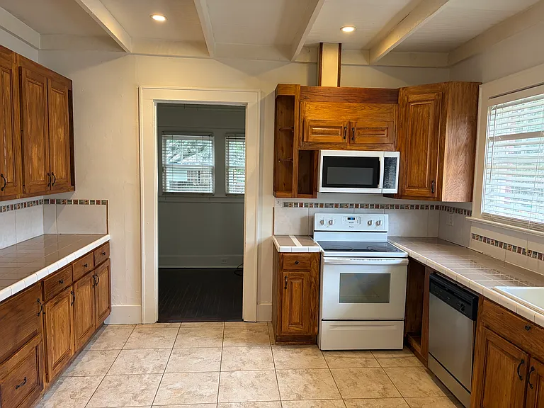 3130 Church St — Photo 5