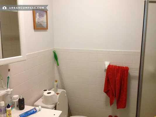 Rented by Compass | media 24