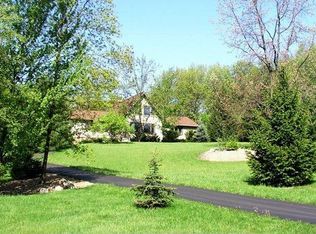 710 Foxwood Trl, Ortonville, MI 48462