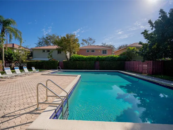 61 NW 110th Ave, Plantation, FL 33324