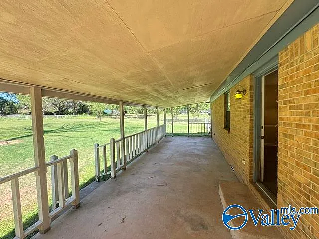 127 Colby Dr — Photo 29