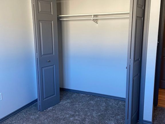 4th image of 6008 42nd St