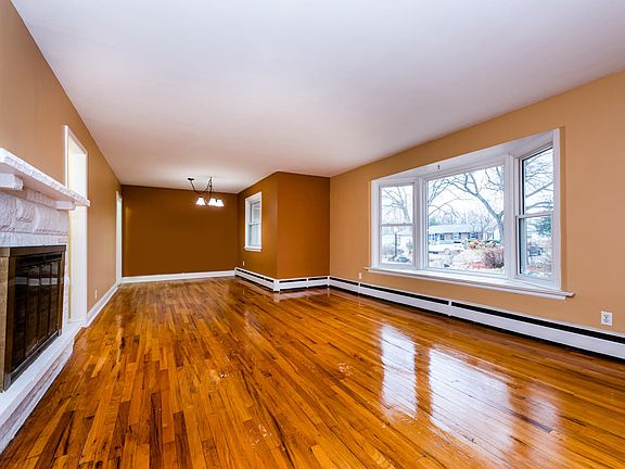 5th image of 645 Tucker Dr