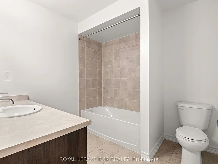 166 Seeley Ave — Photo 40