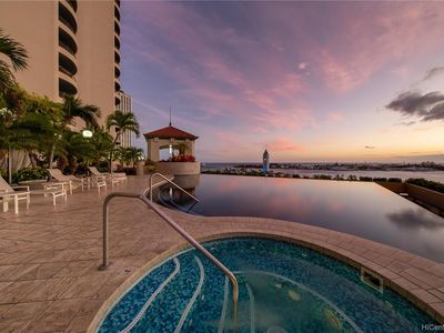66 Queen St APT 1405, Honolulu, HI, 96813