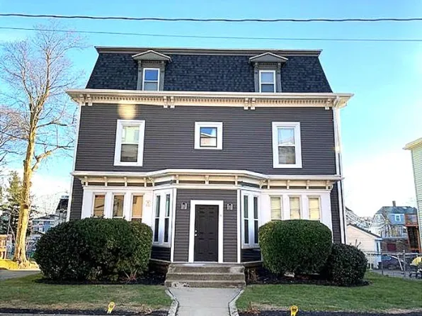 5 Beale St APT 4, Dorchester, MA 02124