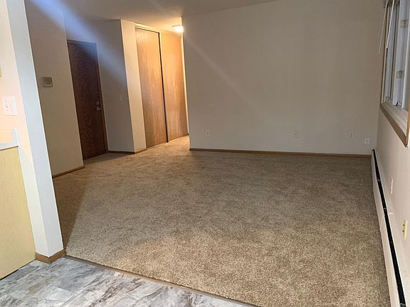 2nd image of 722 27th Ave S #0