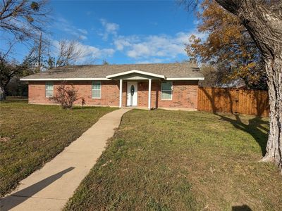 8144 Raymond Ave, White Settlement, TX, 76108