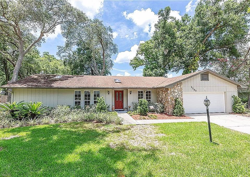 1st image of 2207 Mallard Cir