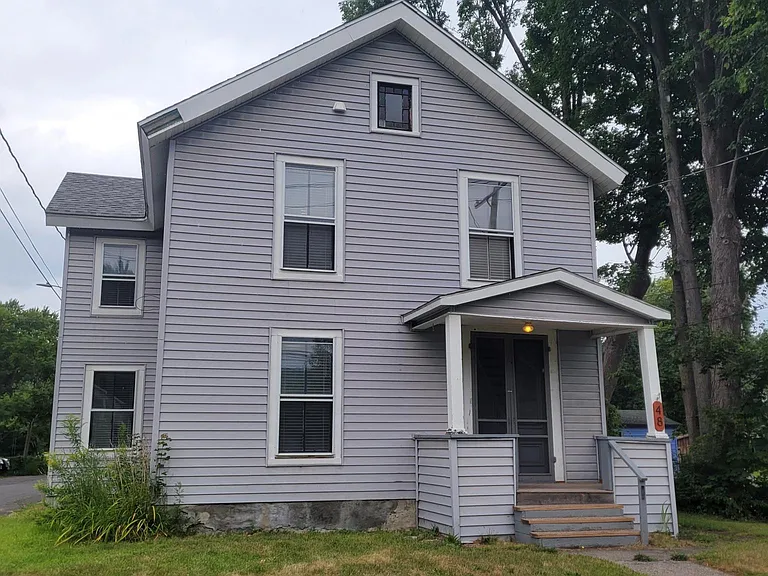 Front yard/River Street view