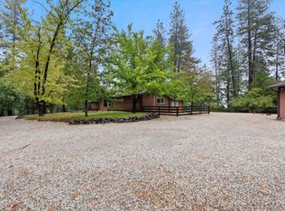 21607 Rambling Rd, Grass Valley, CA 95945