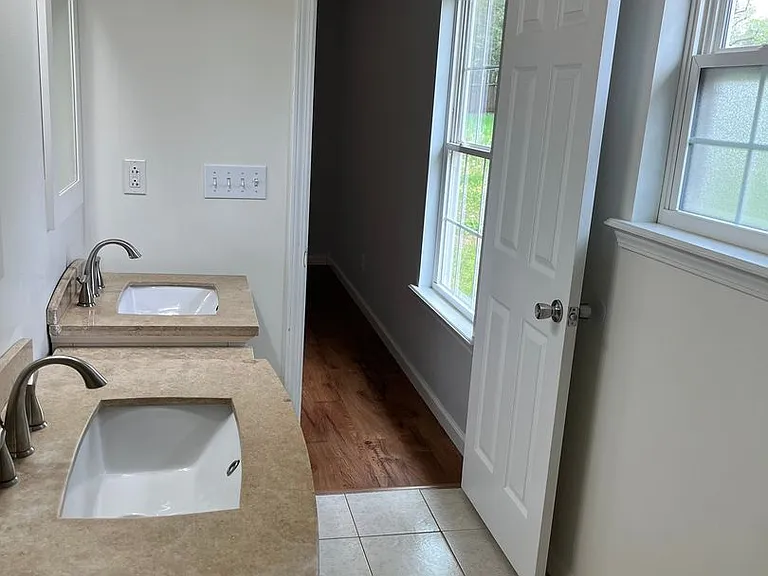 1123 Stonecrest Dr — Photo 37