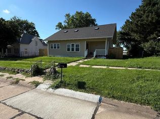 1617 M St, Aurora, NE 68818