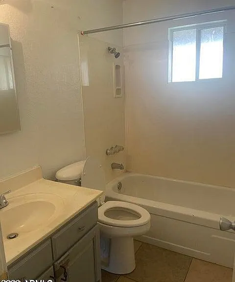 2633 W Belmont Ave #2 — Photo 7