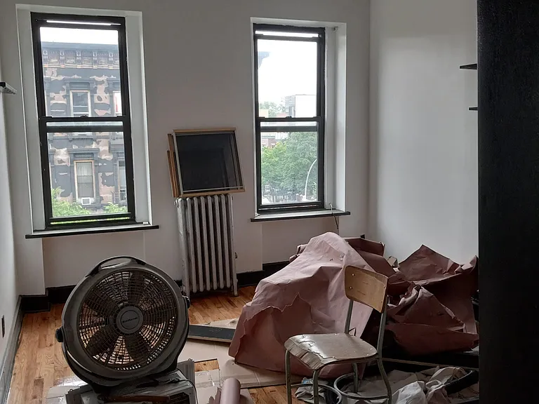 1094 Bedford Ave #2 — Photo 10